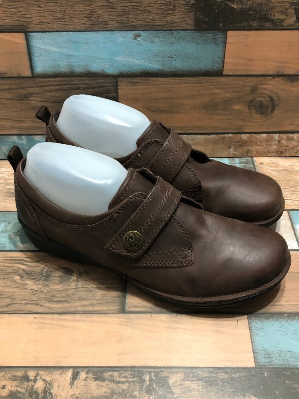 Clarks Loafers Slip On Flats Leather Uppers Brown Women's Size 9.5 M